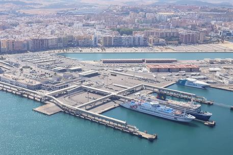 Un muelle de la Operación Paso del Estrecho